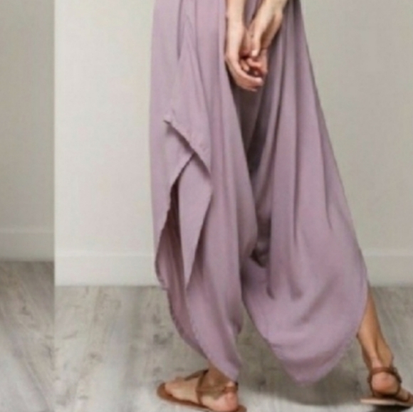 Lightweight Jumpsuit - Picture 5 of 11